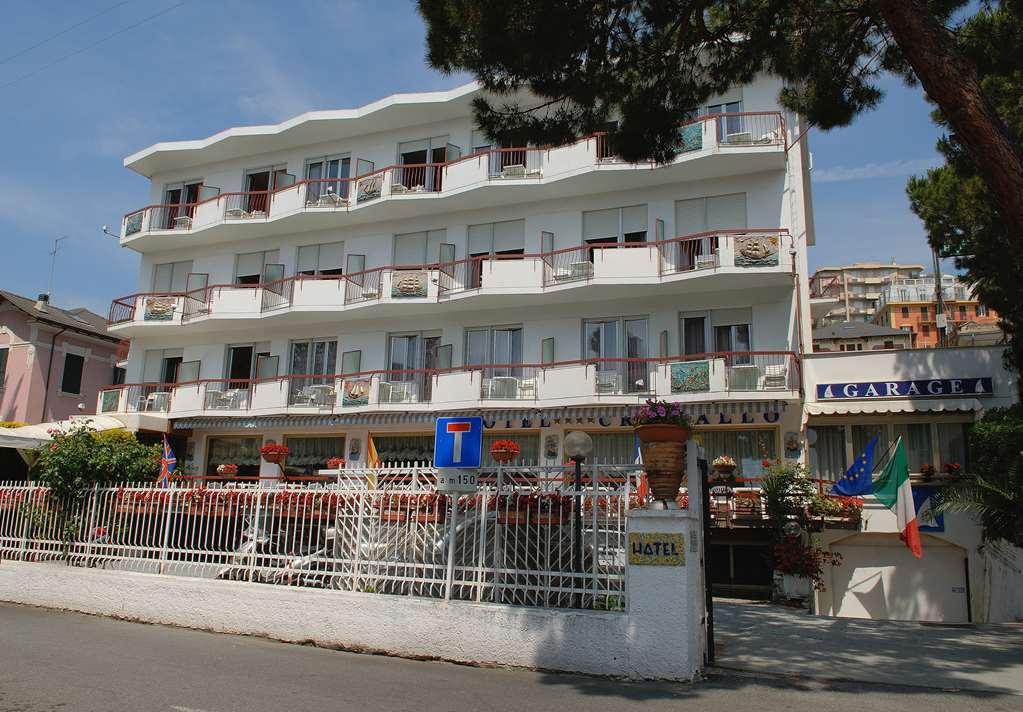 Hotel Cristallo Varazze Extérieur photo